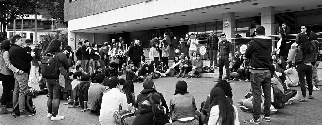 Estos historiadores quieren que la memoria del país la construyamos todos
