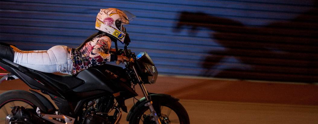 mujeres stunt bogota