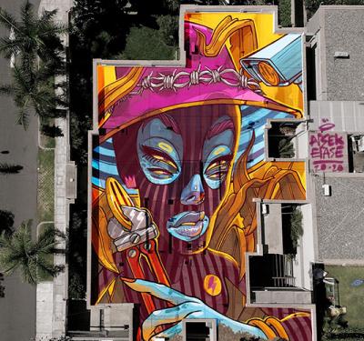 El arte callejero muta: así fue el primer festival internacional de intervenciones digitales sobre techos