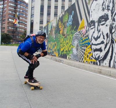 Hernando Ruíz, de 64 años, quiere participar en el Maryhill Festival of Speed