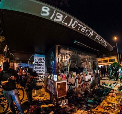 Editorial Septiembre Cartel Urbano