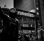 Traer el futuro de vuelta: confrontar la jerarquía social con Pirotecnia Negra